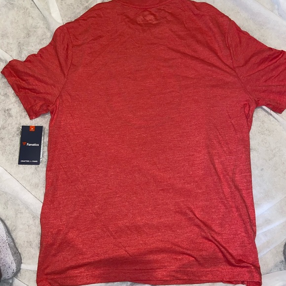 T-Shirt - Picture 3 of 4